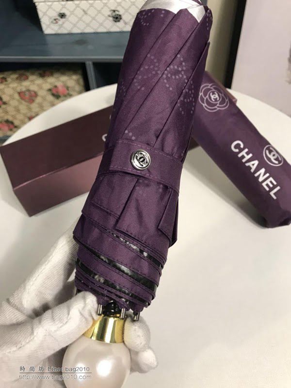 CHANEL香奈兒傘 火爆新款 山茶花搭配經典的香奈兒LOGO 珍珠球手柄 晴雨傘 防曬隔熱 防紫外線  zm1057